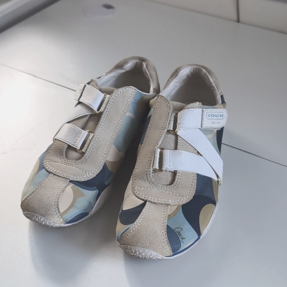 Coach Kyrie White Blue Slip-On Suede Logo Sneakers Women's 6